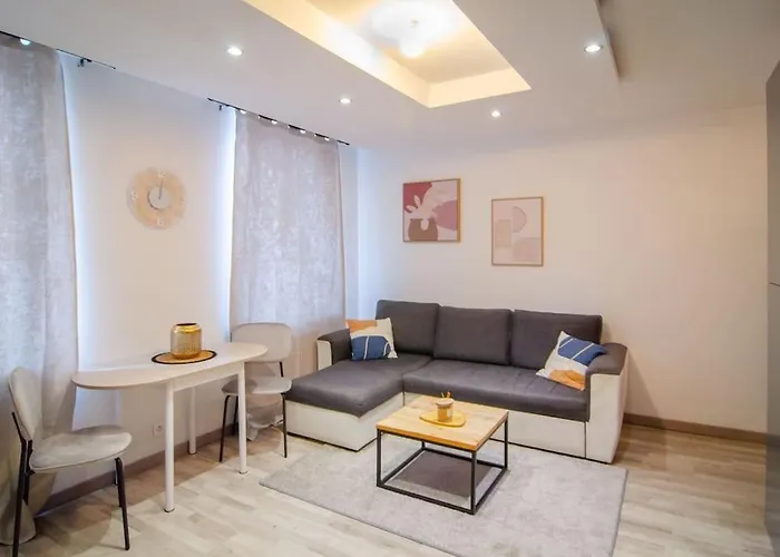 Apartamento T2 à Deux Pas De La Célèbre Place Stanislas *